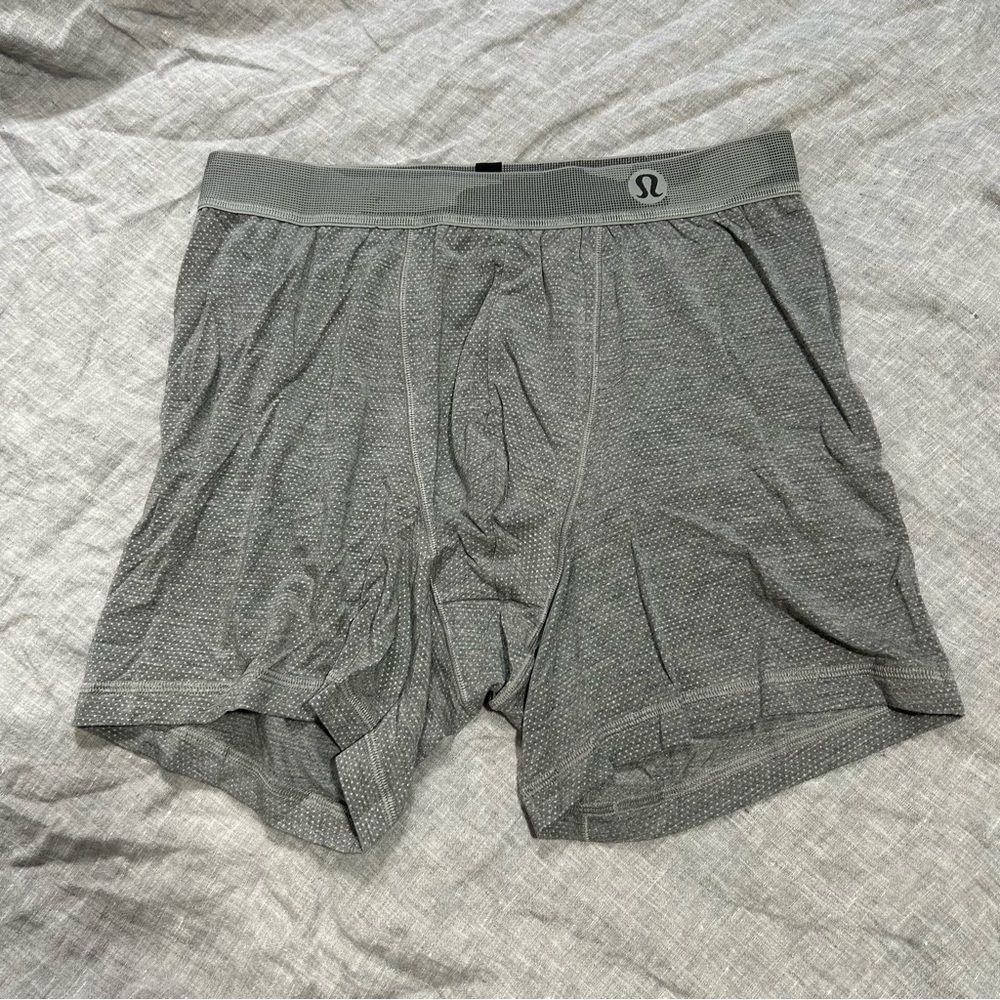 Lululemon Always in Motion Mesh Boxers 5" Heathered Core Medium Grey Large